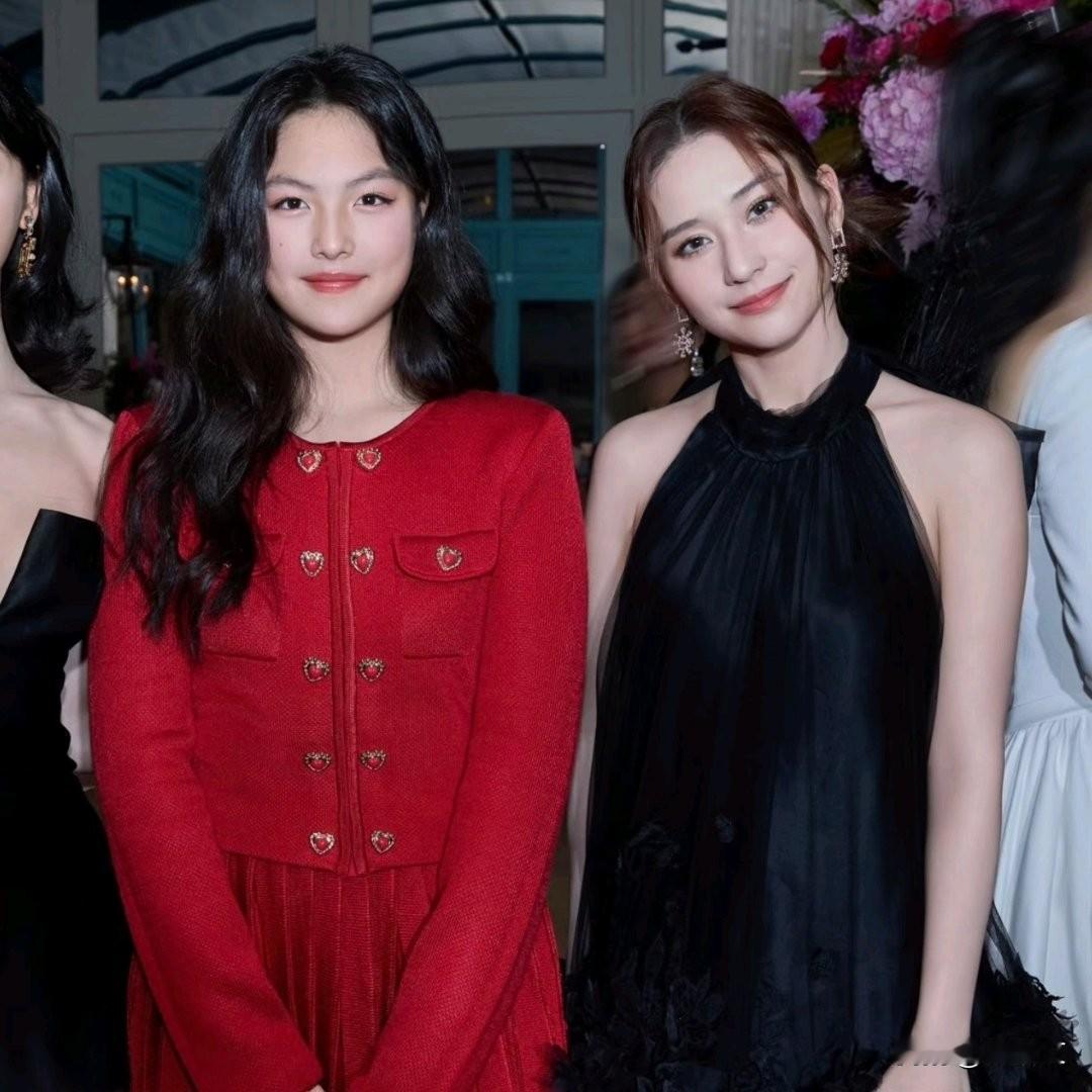 何超莲王诗龄跳Sugar甜炸了！这相处模式太圈粉最近刷到何超莲和王诗龄合跳