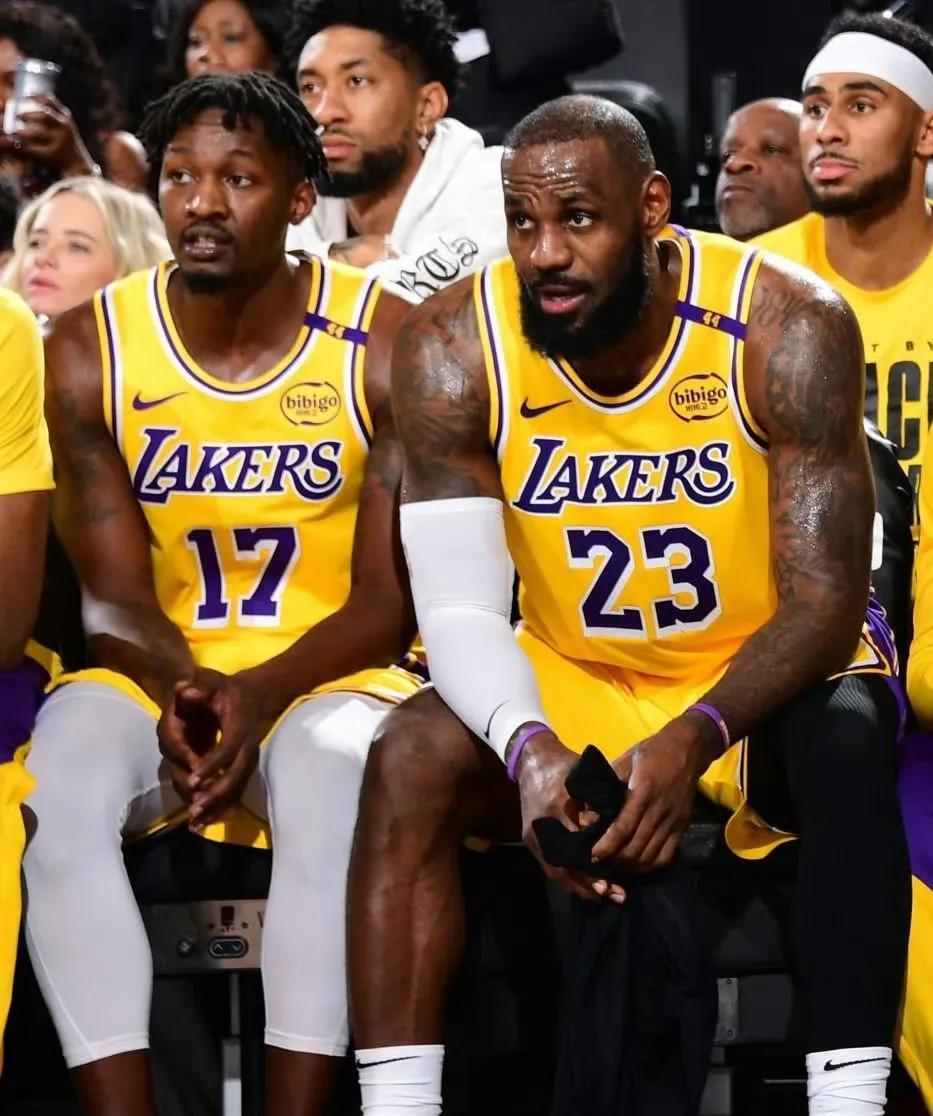 就是专门针对你湖人，你还没办法，阿猫阿狗都要高价。7月4日ESPN记者Tim和B