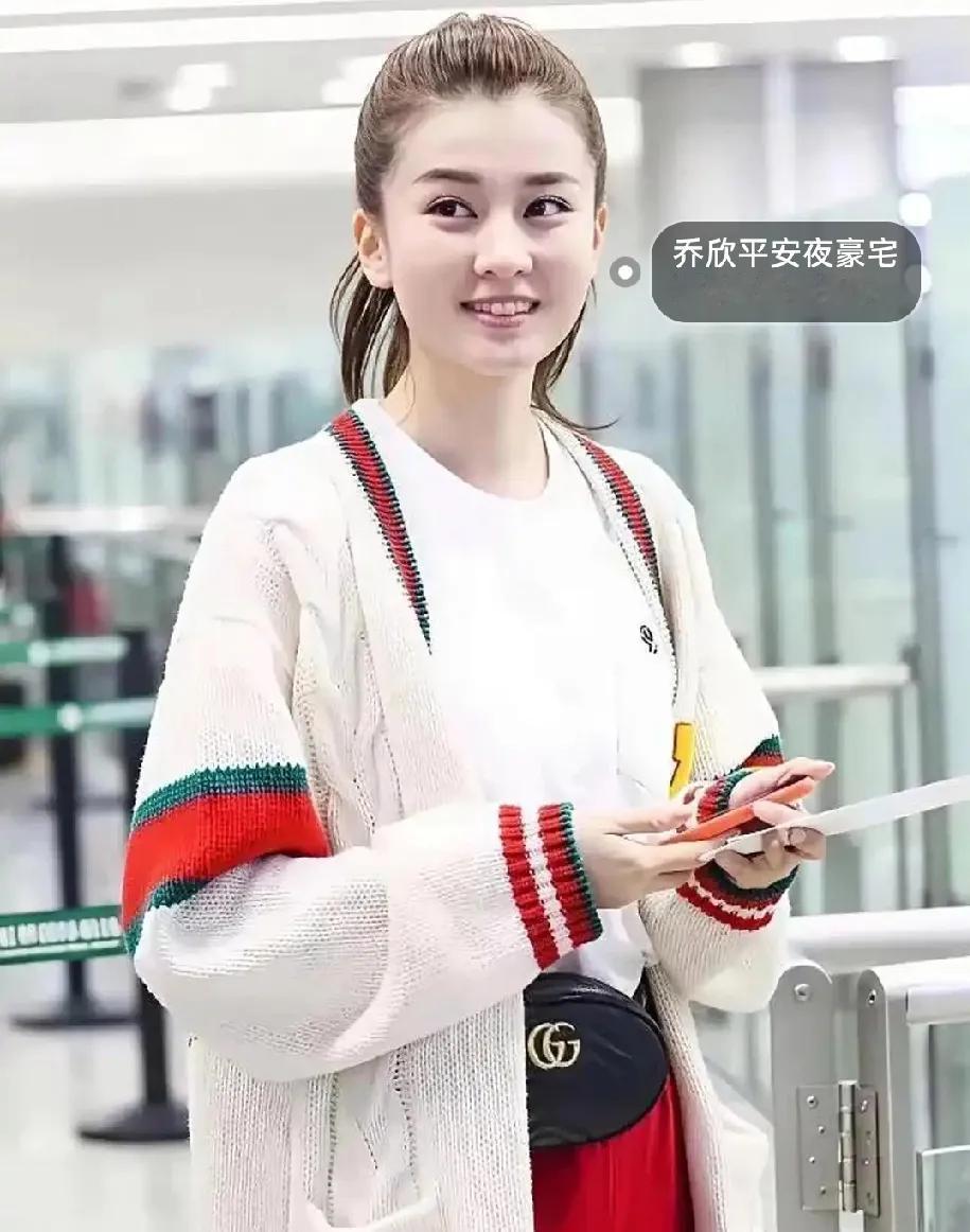 乔欣这一身，把