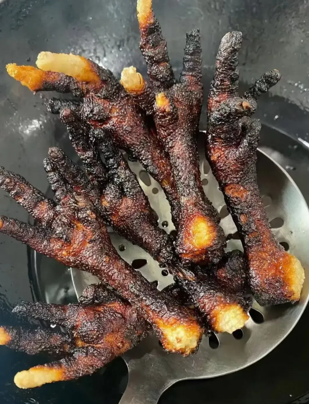 今天老丈人来我家做客。我做了这几个美食招待老丈人，大家觉得怎么样？