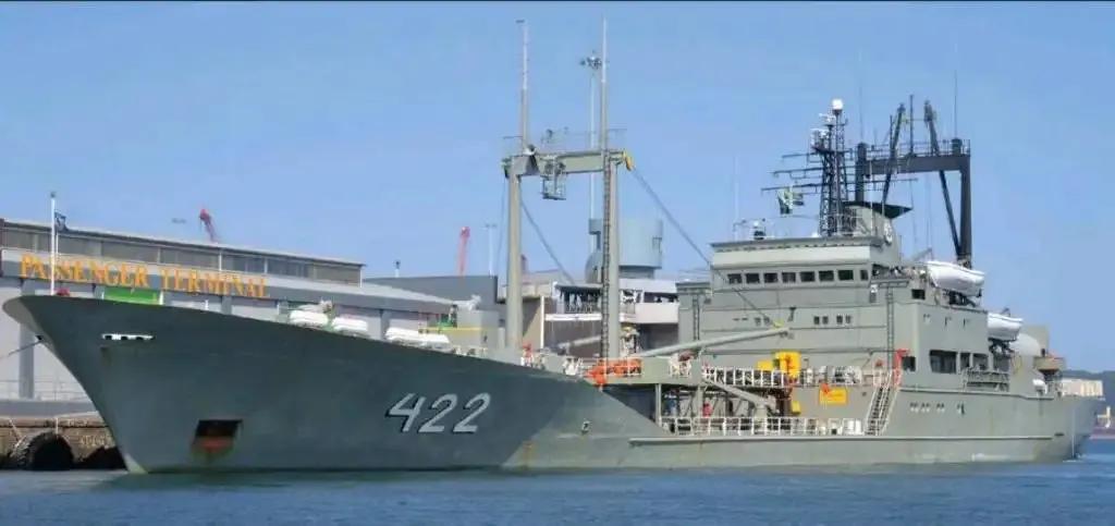 斯里兰卡总统迪萨纳亚克宣布，已接管伊朗海军舰艇Bushehr号及其208名船员。