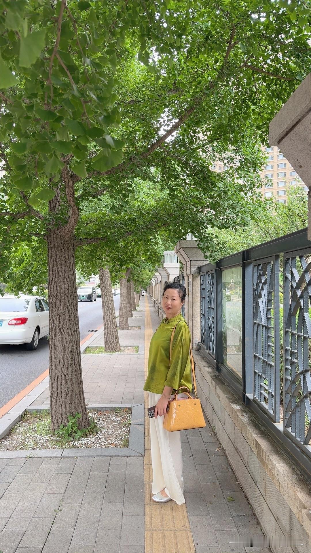 大连到底哪里地方最宜居？住了多年实话实说，普通人别盲目追海景！很多来大连养