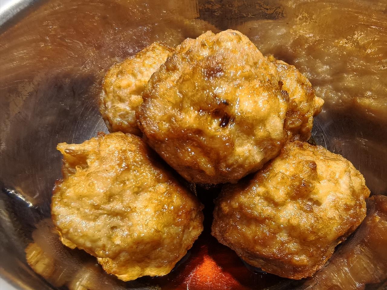 我知道，若论做家务，这辈子是怎么也赶不上我婆婆了。我和老公结婚的时候，我婆婆