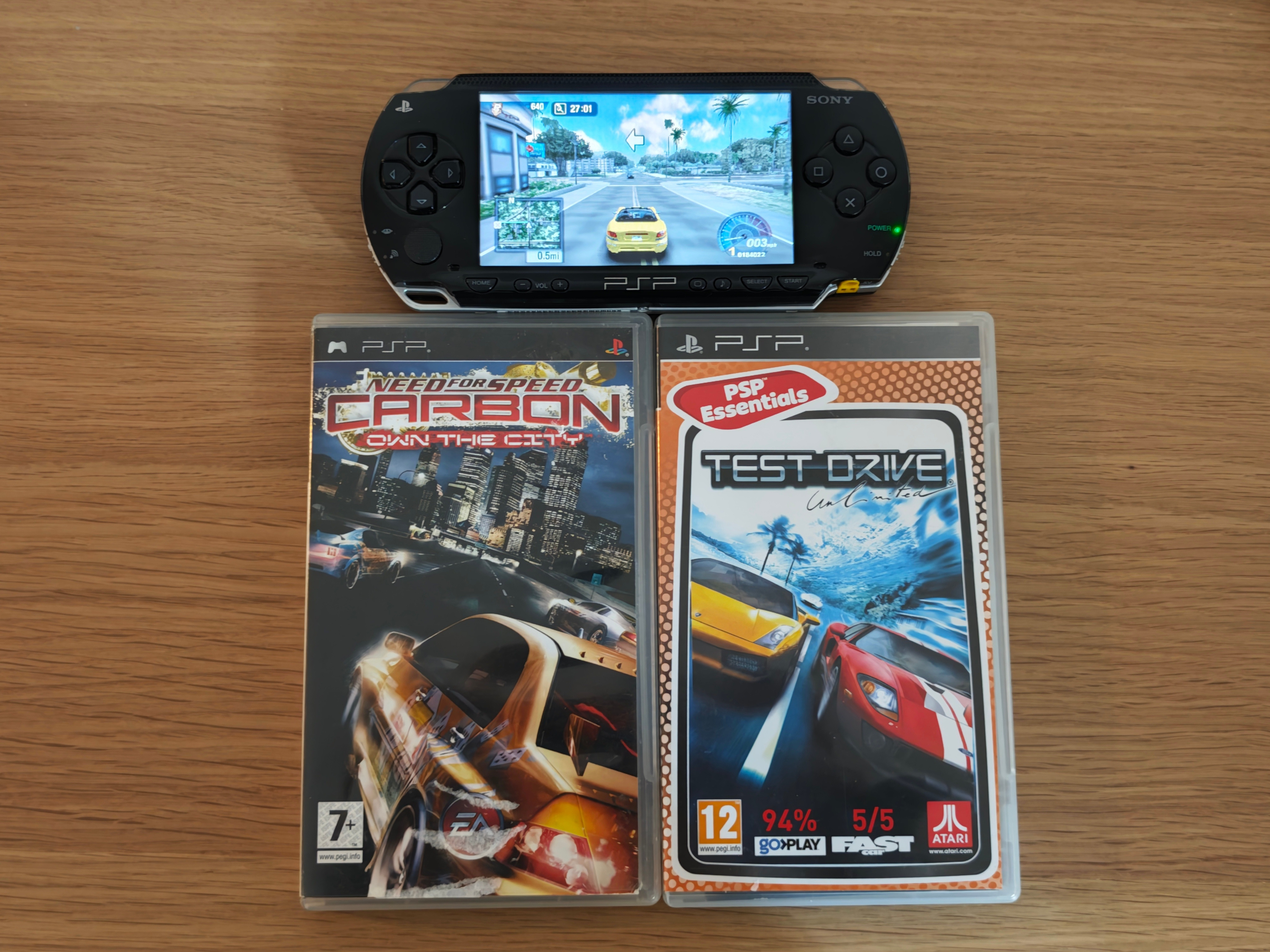 心血来潮，120镑买了个二手PSP（这是PSP几千有知道的吗？成色还挺好的）主要