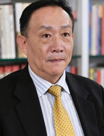 卢麒元这次骂得够狠！他直接点名金融圈里有一批“金融洋奴”：嘴上喊着国际接轨，手里