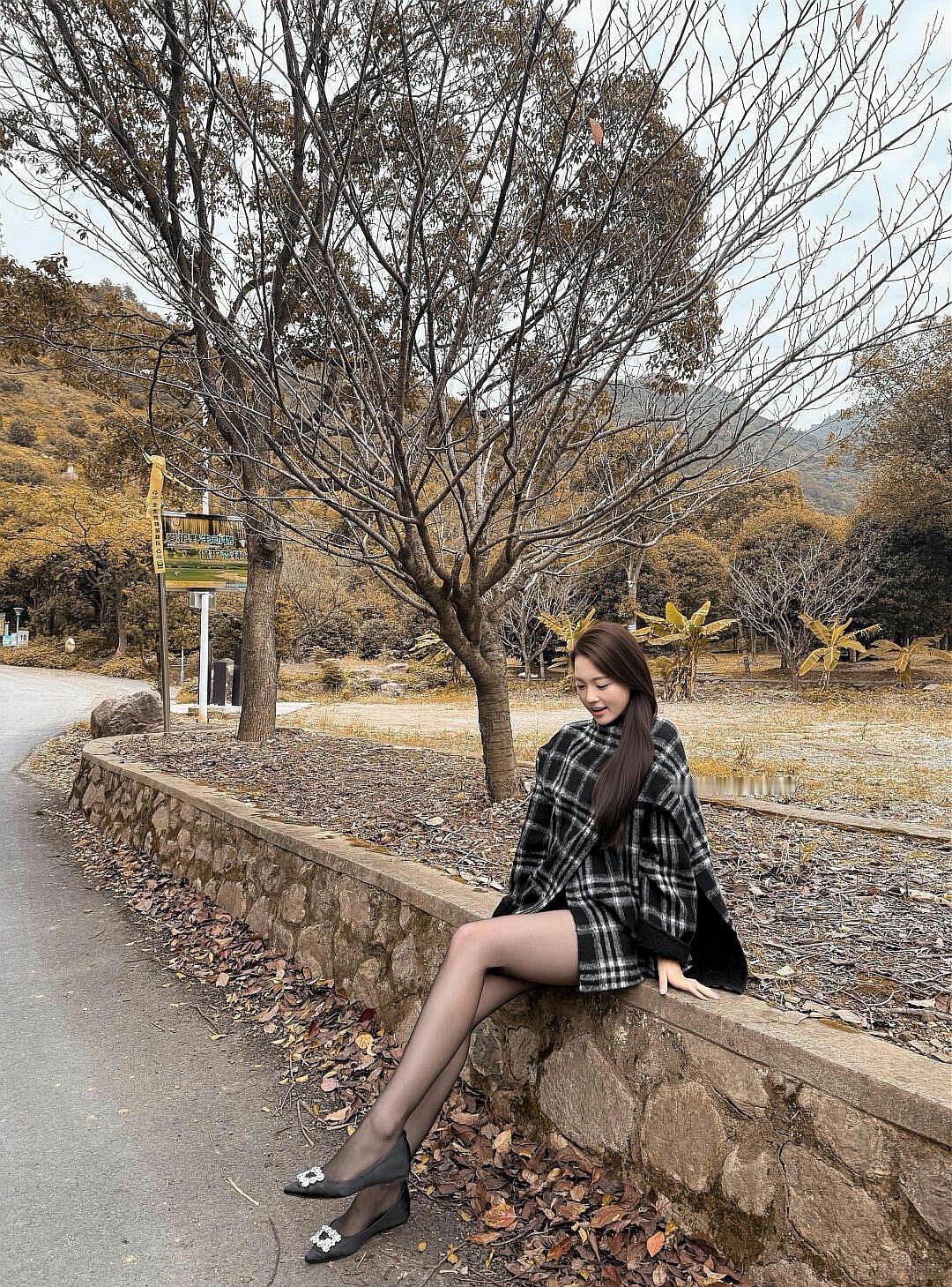 穿搭分享优雅自信穿搭分享为什么女人一到冬天喜欢穿丝袜呢