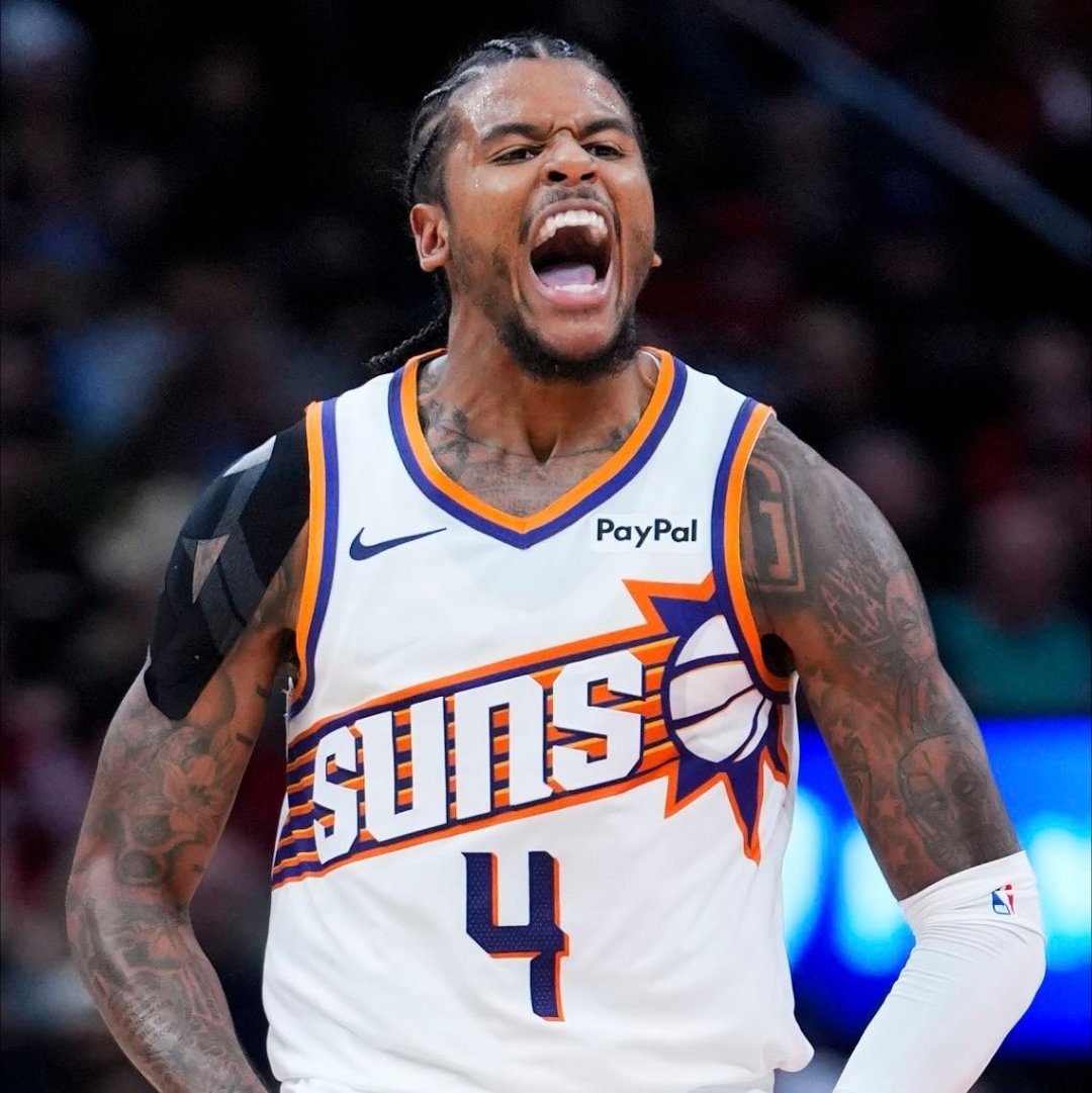 杰伦·格林本赛季场均得分按月统计：1月—9.0分2月—13.9分3