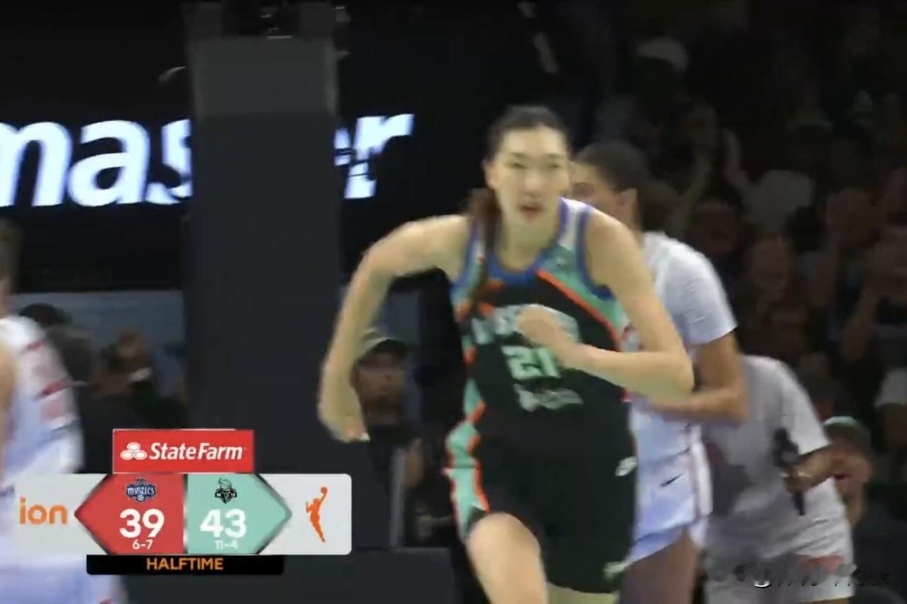 WNBA常规赛实时战况，韩旭替补出战8分钟贡献8分2板1助攻1盖帽，自由人半场领