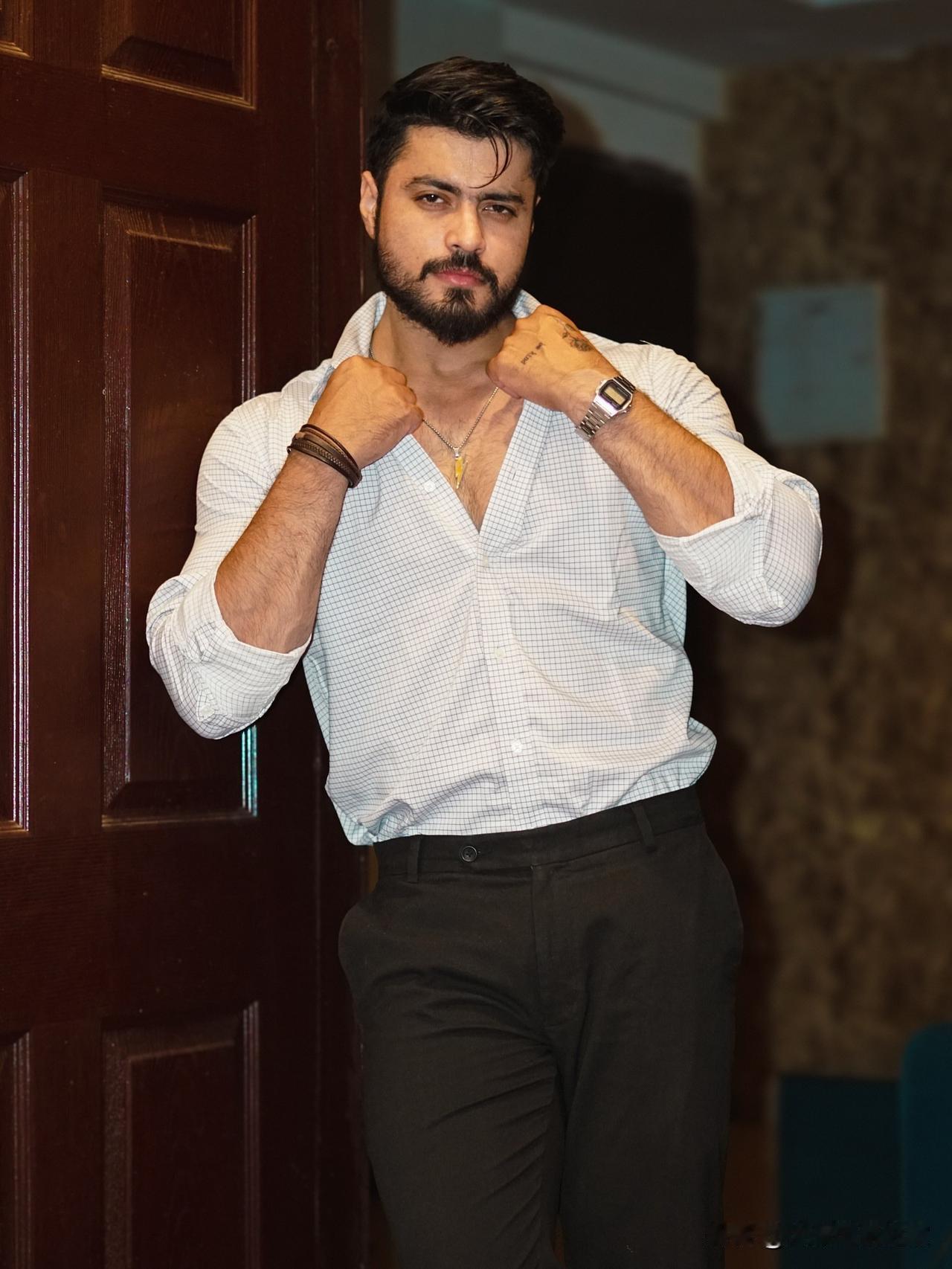 我今天的穿搭怎么样？有没有型男壮汉气息型男帅哥