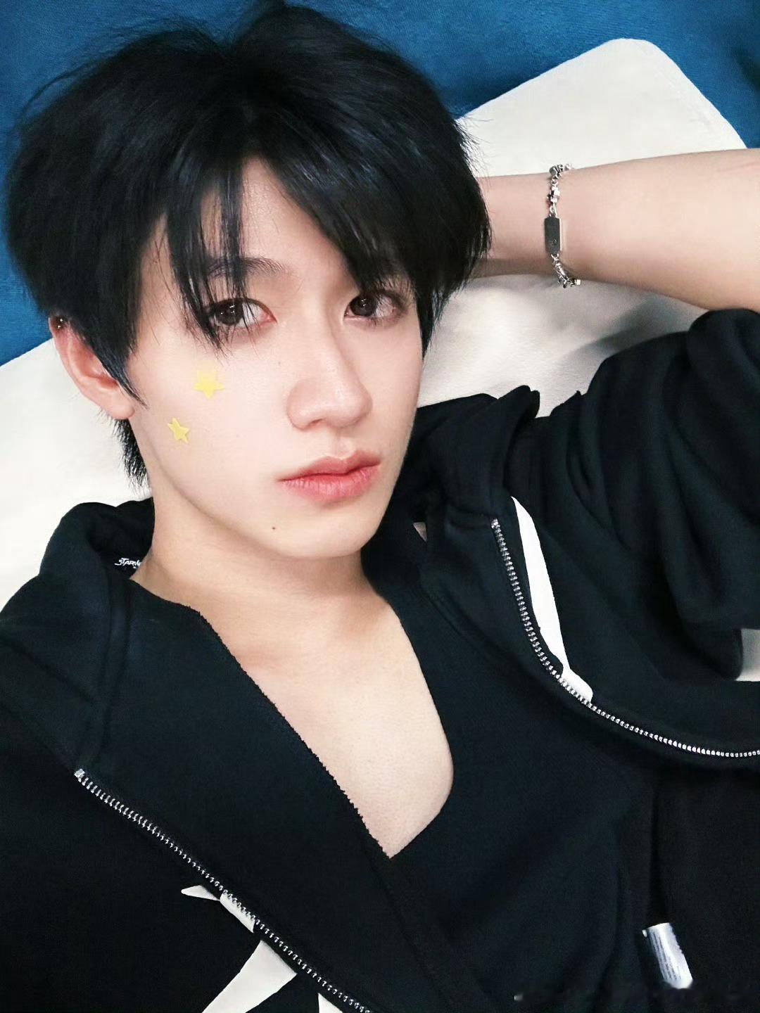 投稿:朱志鑫😘朱志鑫​​​