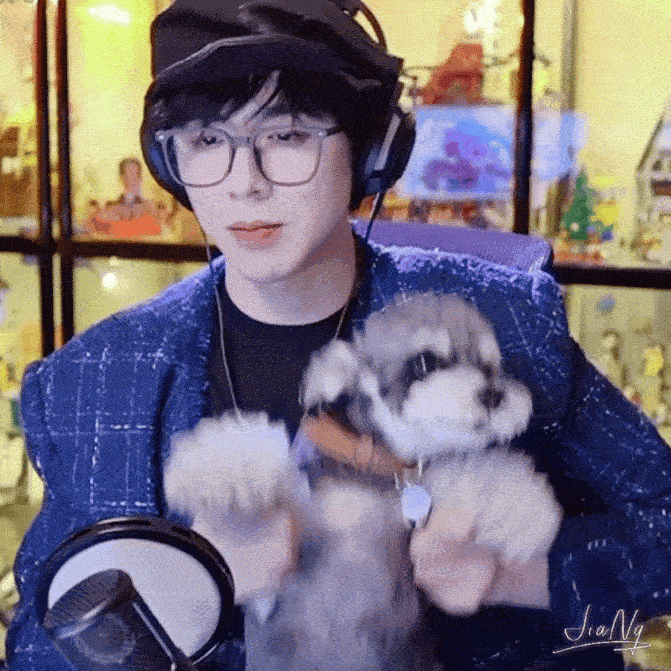 摩登兄弟|刘宇宁带着小狗上班经纪人giegie就是这么宠我们的女明星。真的是