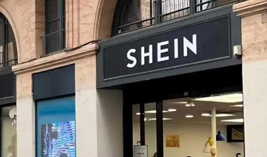 无耻！马克龙倒打一耙，法国全面封杀中国电商，中方霸气回应 刚开张就被“叫