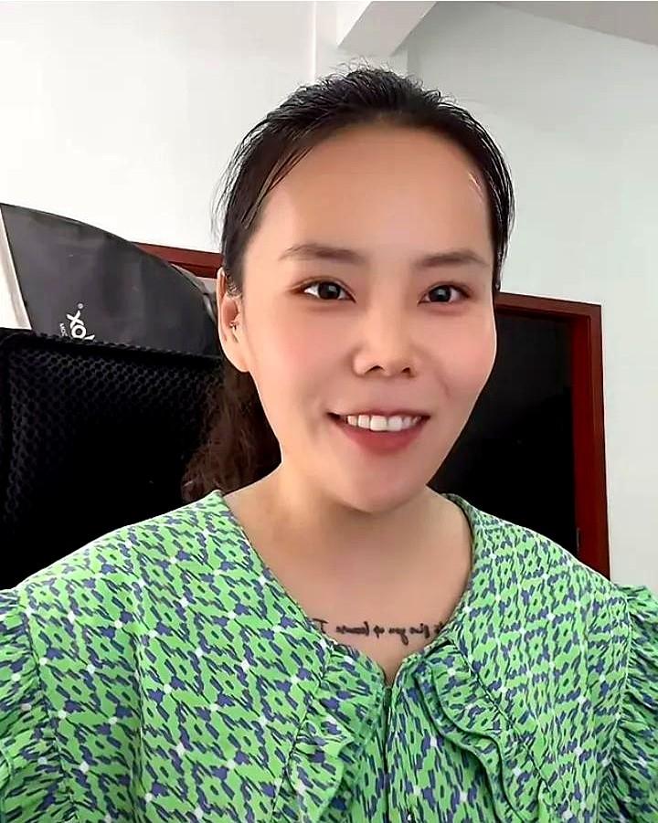 熊磊非常不喜欢谈郭威，熊磊说自己与那两口子不是一个层面上的！最近直播间有人问