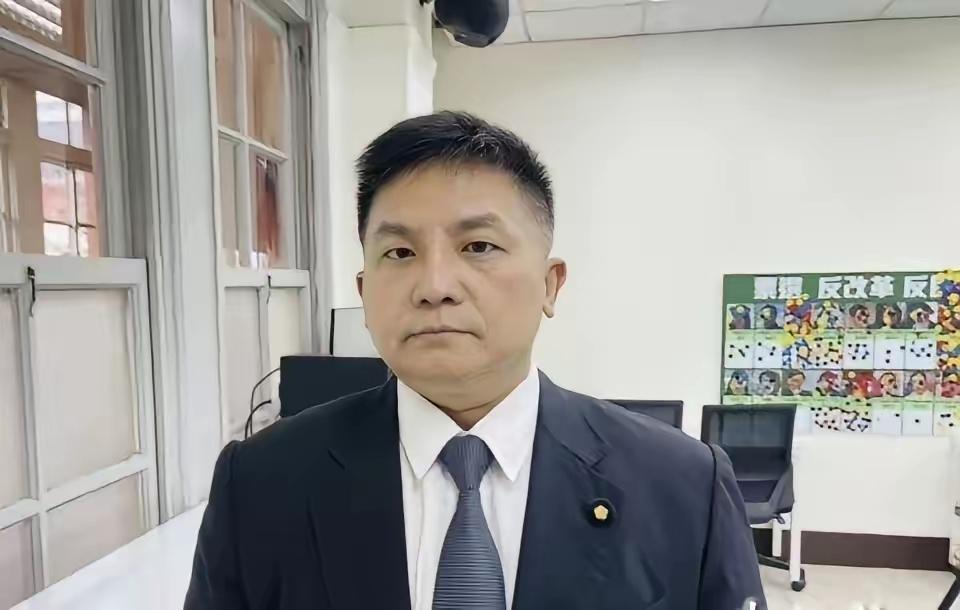 国民党终于出了一个人才，这个人就是国民党立委吴宗宪。国民党立委吴宗宪在议场的
