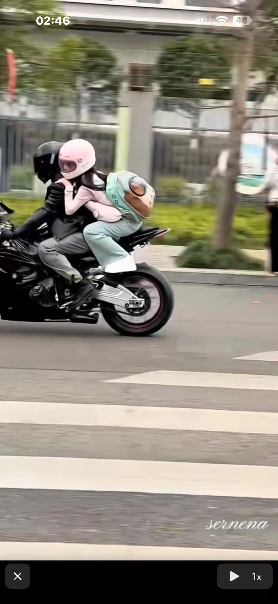 看到路透，比例差真不是吹的