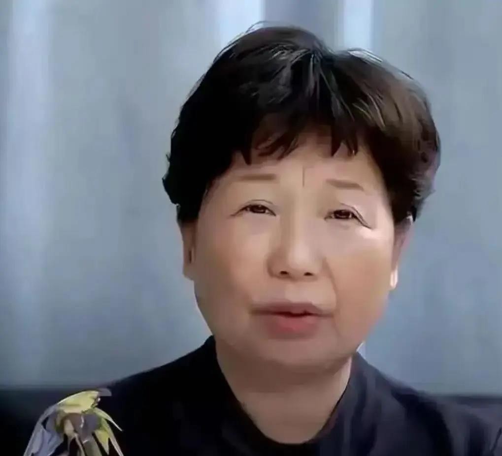 1992年，淮河医院一纸“错抱”鉴定，把两个家庭拽进28年的黑洞。许敏割肝救子才发现养了28年的姚策