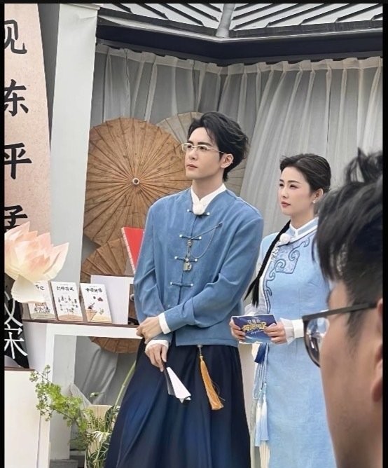 白鹿、曾舜晞跑男录制开始宣传临江仙了