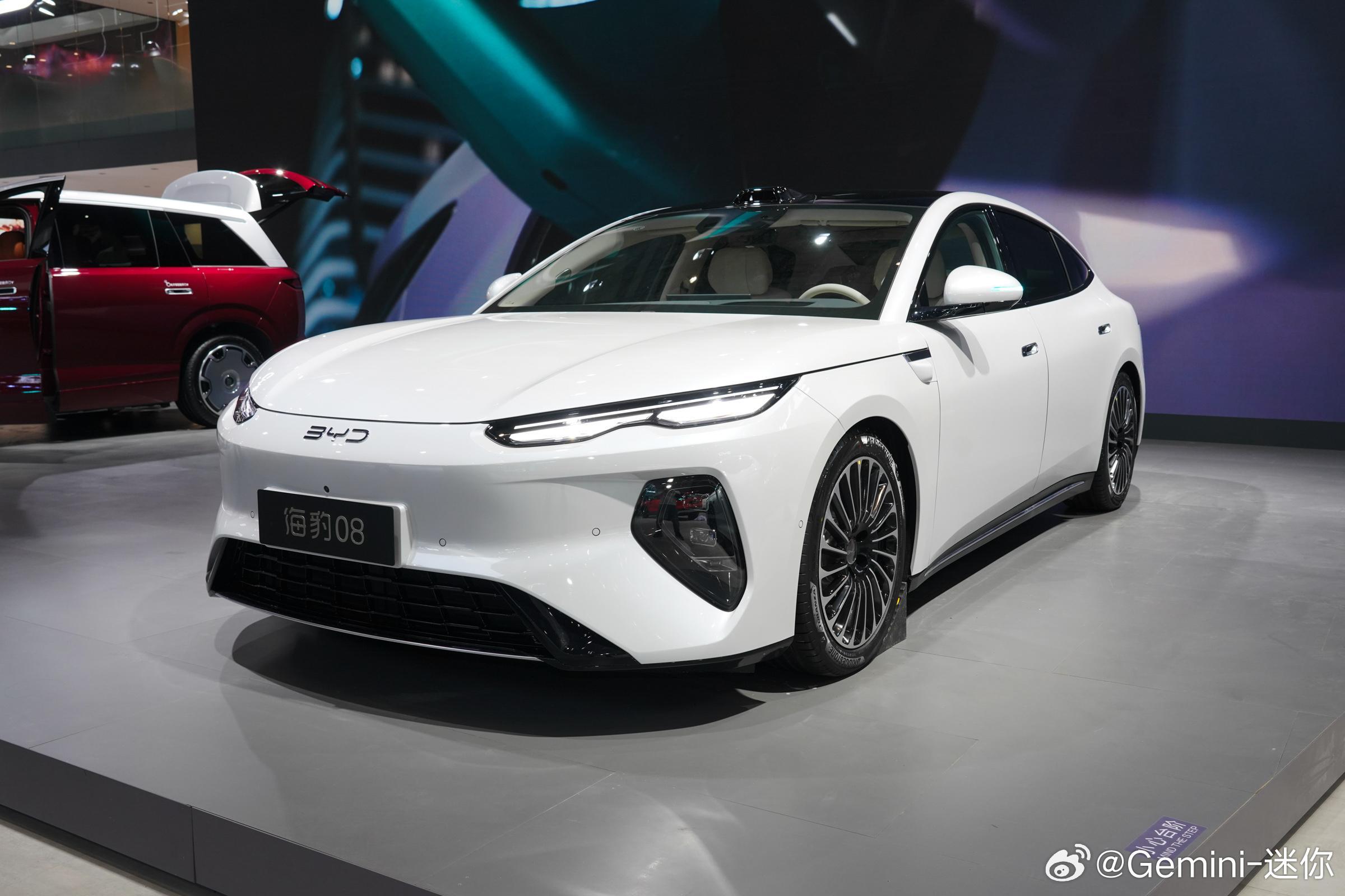 从汉L到海豹08，比亚迪在技术上收放自如去年的汉L，单电机500kW，双电机后5
