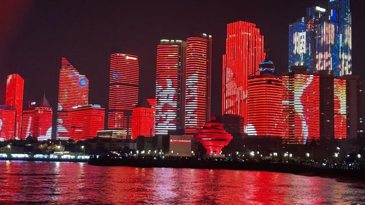 高层开年主题和都市圈⭕崛起，开年三大主题是产业，科技和金融，明确强国之路