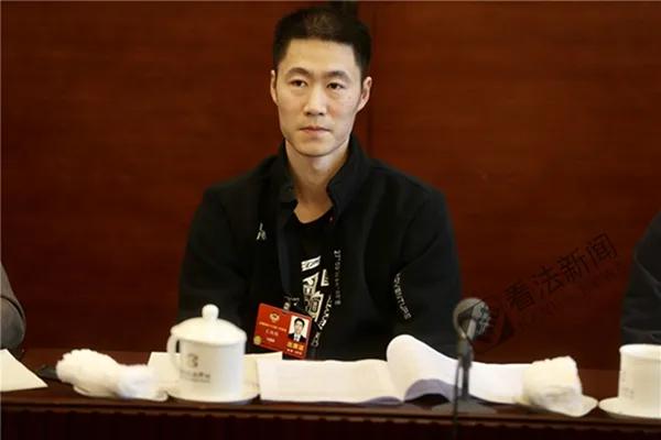 自从刘国梁离任、王励勤上任中国乒协主席之后，中国男乒选手们的表现和成绩是越来越离
