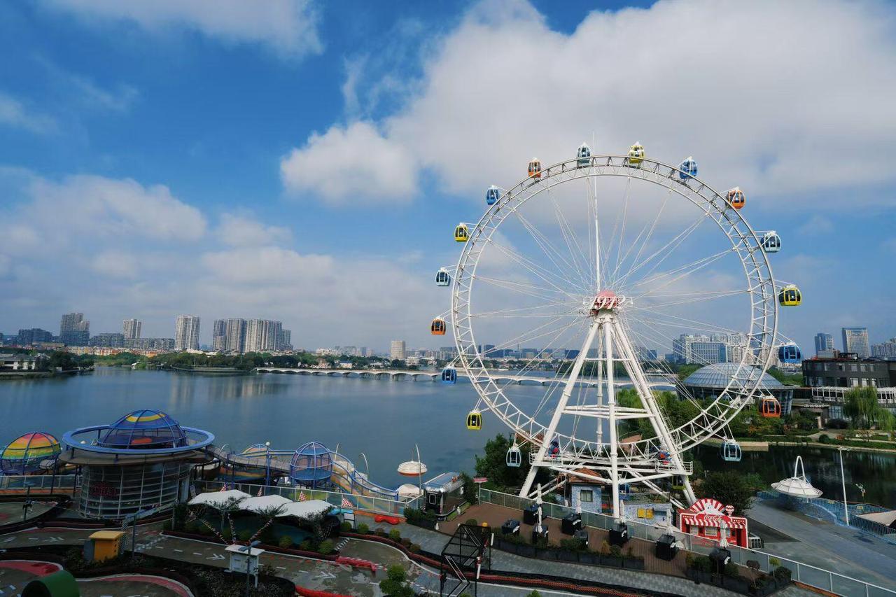 这事儿听着就让人揪心。湖南益阳一个五十多岁的大哥，晚上在河边钓鱼，就因为鱼线断了