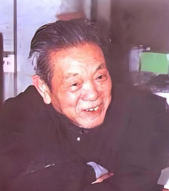 2007年2月28日，北京中关村一间老房子里，彭桓武悄然离世，92岁。屋里没有人