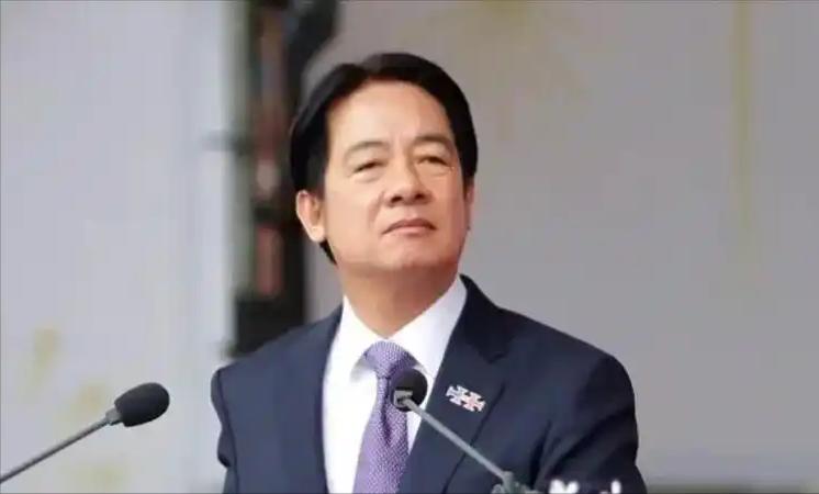 中国大陆要清醒了，台当局骨子里就是想借中华文化搞“台独”。现在咱们抛出巴丹群岛归