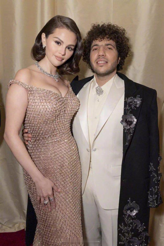 赛琳娜将结婚赛琳娜婚礼据《每日邮报》报道，SelenaGomez和Benny