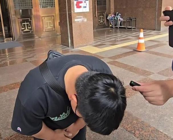 凌晨4点撞人逃逸！歌手邱军酒驾致1死2伤，竟照常连唱3场，还骗警方“撞的是石墩”