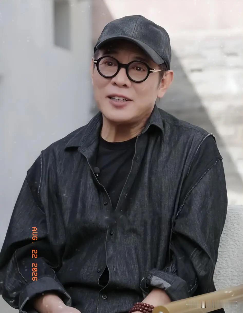 李连杰的女儿，一直在与抑郁症做斗争，为此他花了几百万请最好的心理医生，依然没