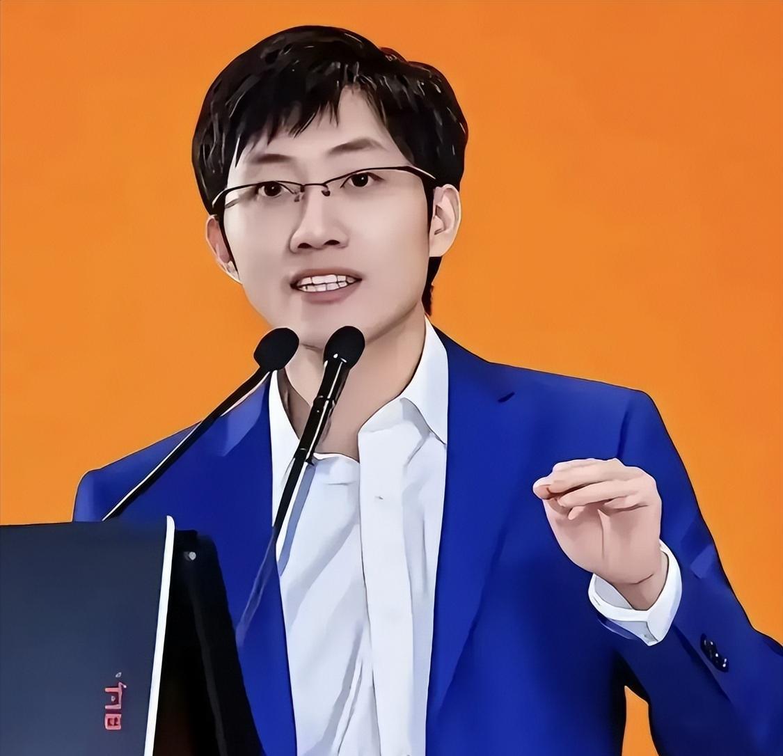 “中美差距究竟有多大？”DeepSeek创始人梁文峰再次语出惊人！他说：“我们经