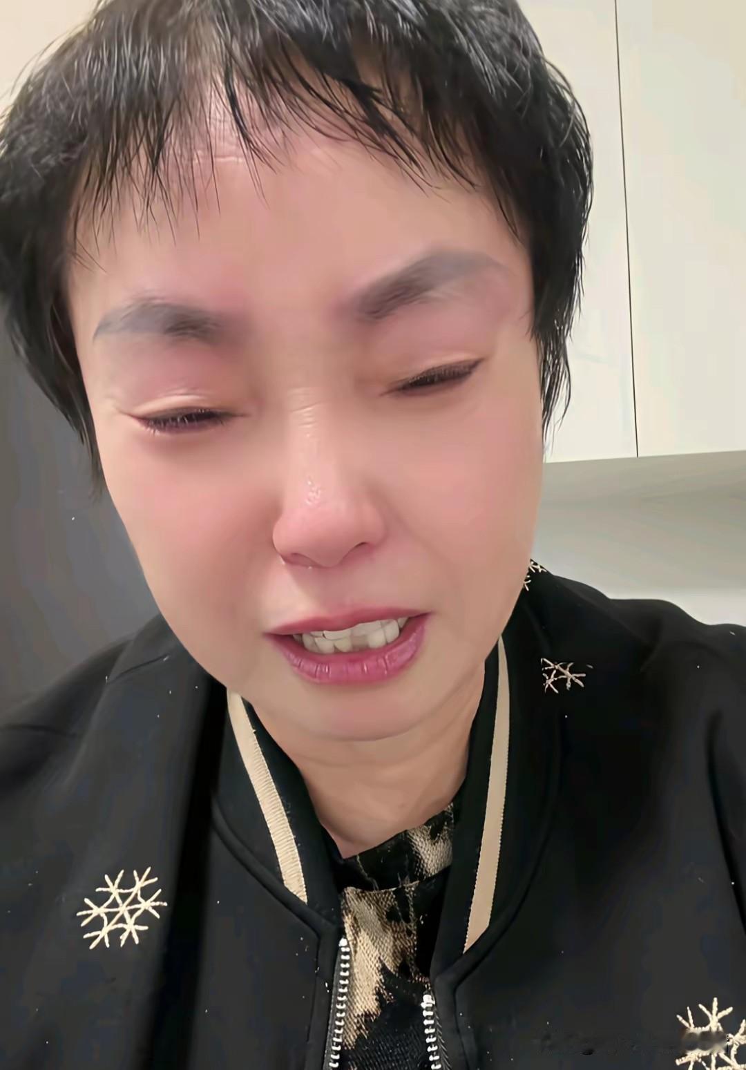难道不图钱还是真爱吗？！喜梅的妈妈也是离谱，人家正常的一个没有结过婚的大小伙子
