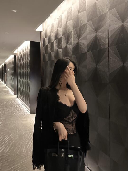 脸会看腻，但感觉不会