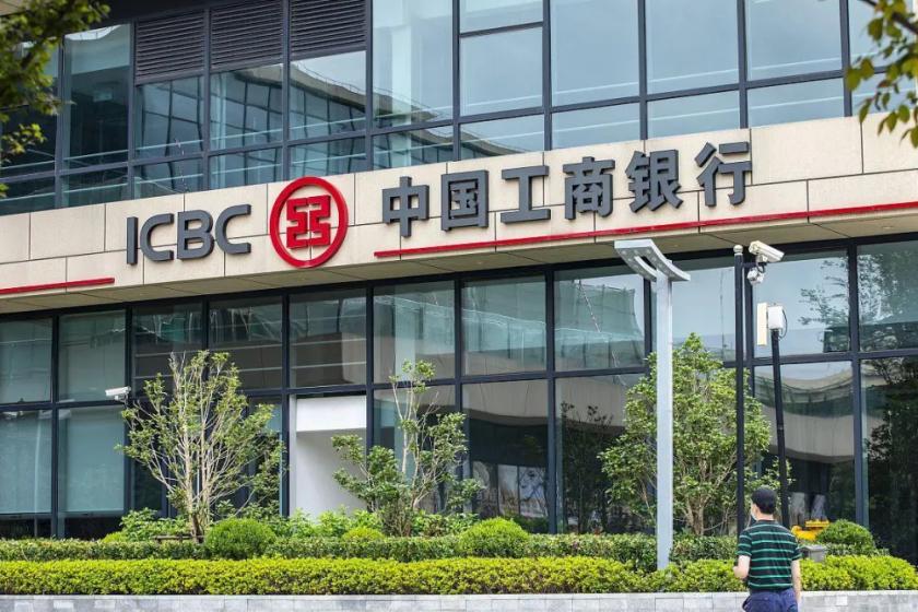 手握50万，存银行还是买房？2026年这道选择题，别再被“专家”绕晕了，说点大白