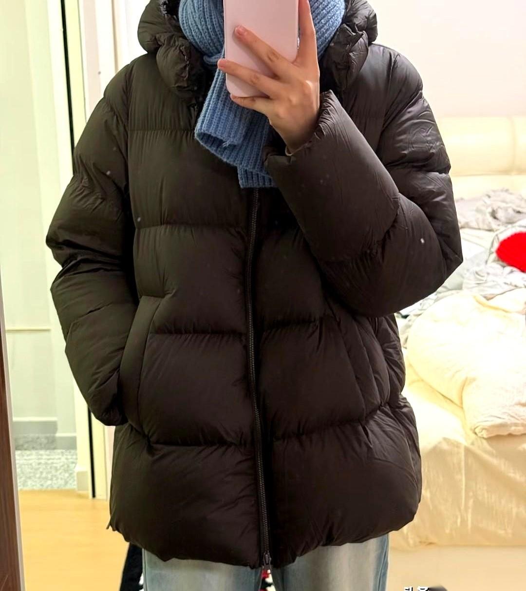 花几千块买的那件宝贝羽绒服，我斗胆扔洗衣机滚了一圈……拿出来，得，直接报废。