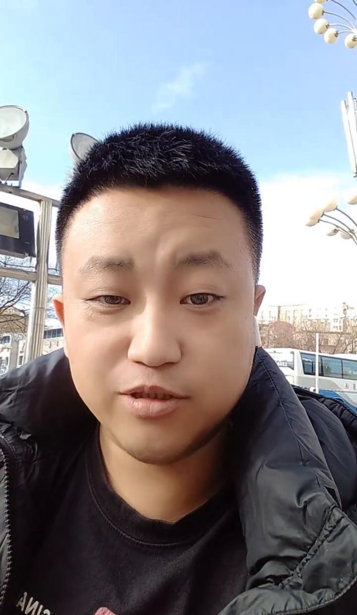 孙悦的捧哏只能岳云鹏独占？郑老师粉丝直接@郭德纲：别让好角儿凉了。德云社调阵