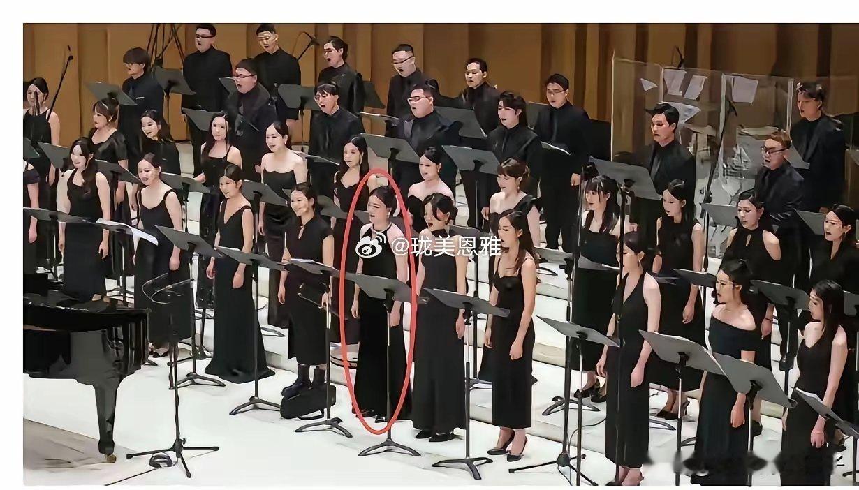 376元，脸都丢光了！成都合唱团的吴女士，为了这376元的合唱礼服，“穿完就退货