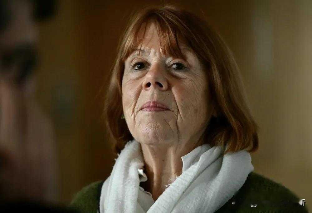 她没喊,他却坐牢,法律为何变了?2025年秋天,法国参议院通过了一条新法,以