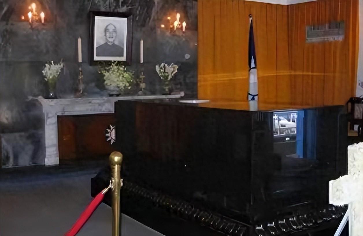 大陆选好墓地，灵柩放在台湾，蒋介石如果落叶归根，大家会同意吗？活着时是国民党