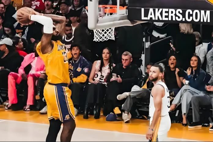 吹一把卡特！NBA历史球员在其第22个赛季场均得分：1、詹姆斯：24.4分2、詹