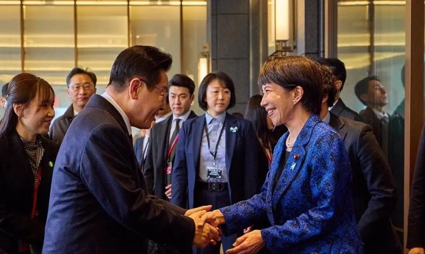 高市早苗与李在明会谈，第一句话就暴露了其真实目的，李在明倒是聪明，装作没听见，赶