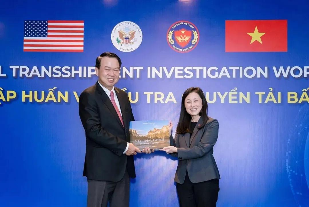 越南制造业离不开中国，却为何帮助美国调查中国供应链？最近，越南和美国合作，在河