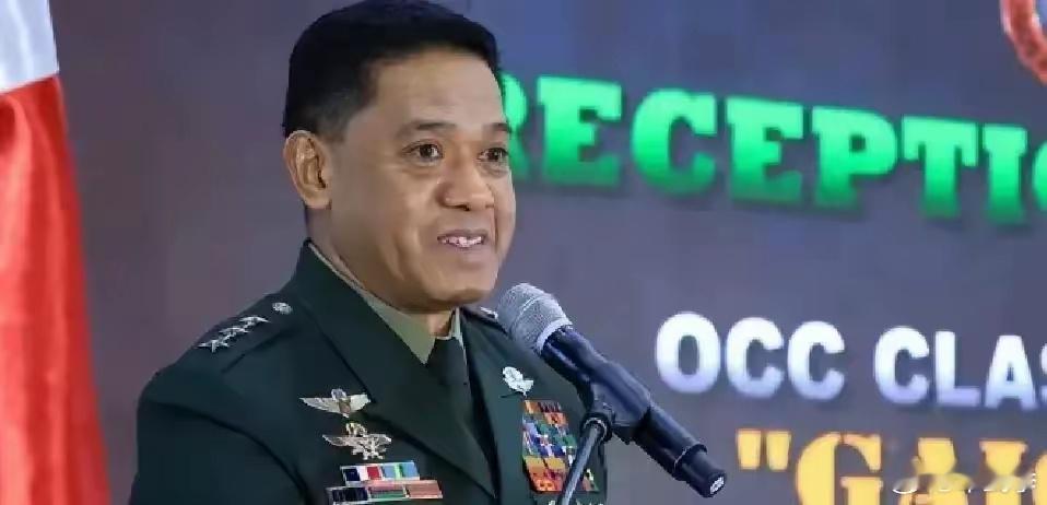 菲律宾军方27日声称，菲方在仁爱礁拦截了