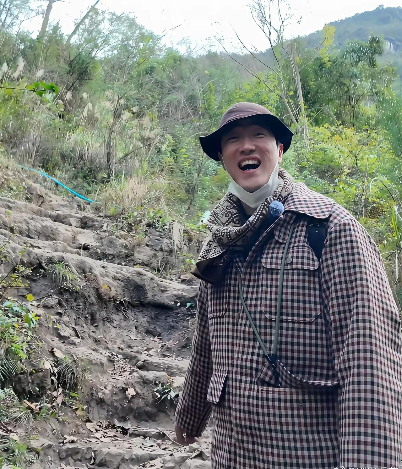 刘翔现在是真潇洒啊！满世界都在说他移民定居美国了，万万没想到，他却带着老婆出现