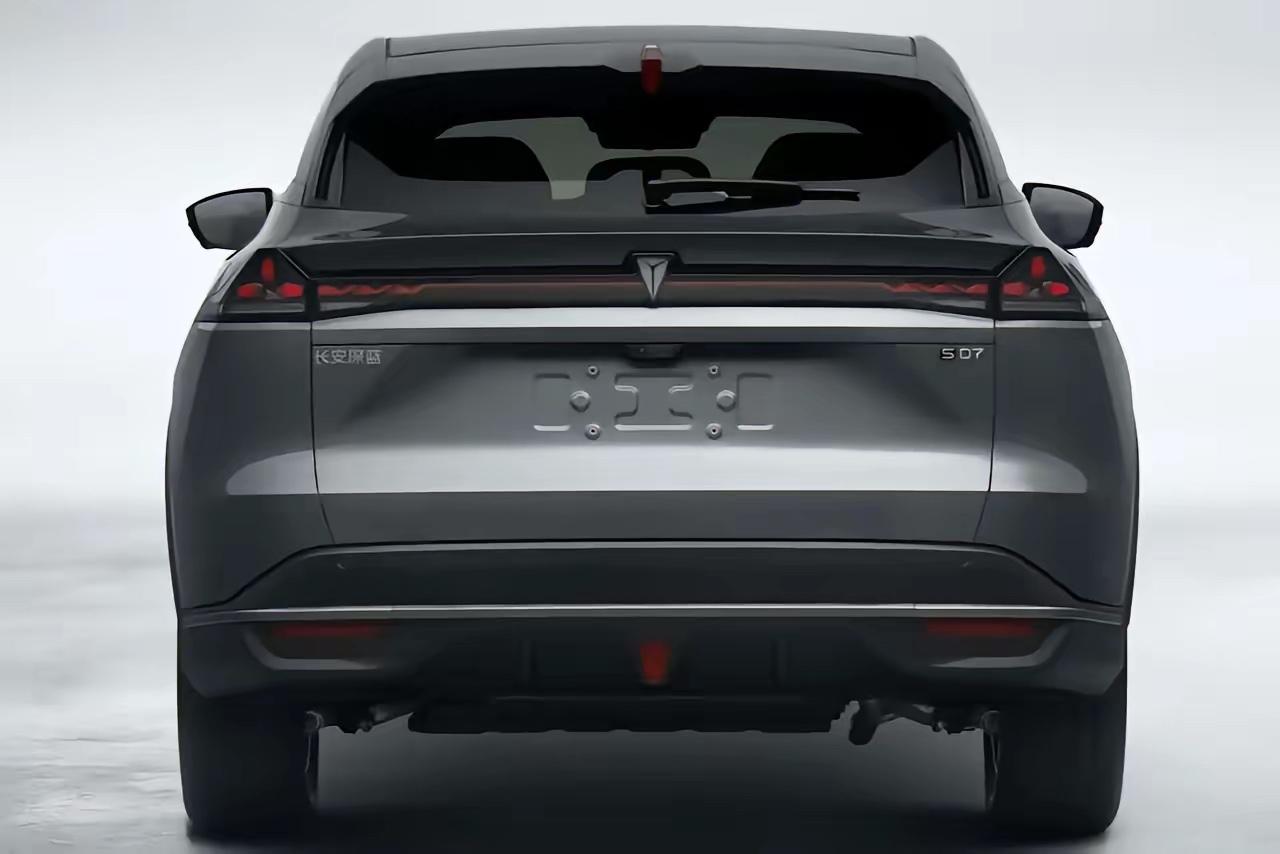 电池安全新国标和购置税减免新规落地后，买20万级纯电车得盯着能耗、续航、维护成本