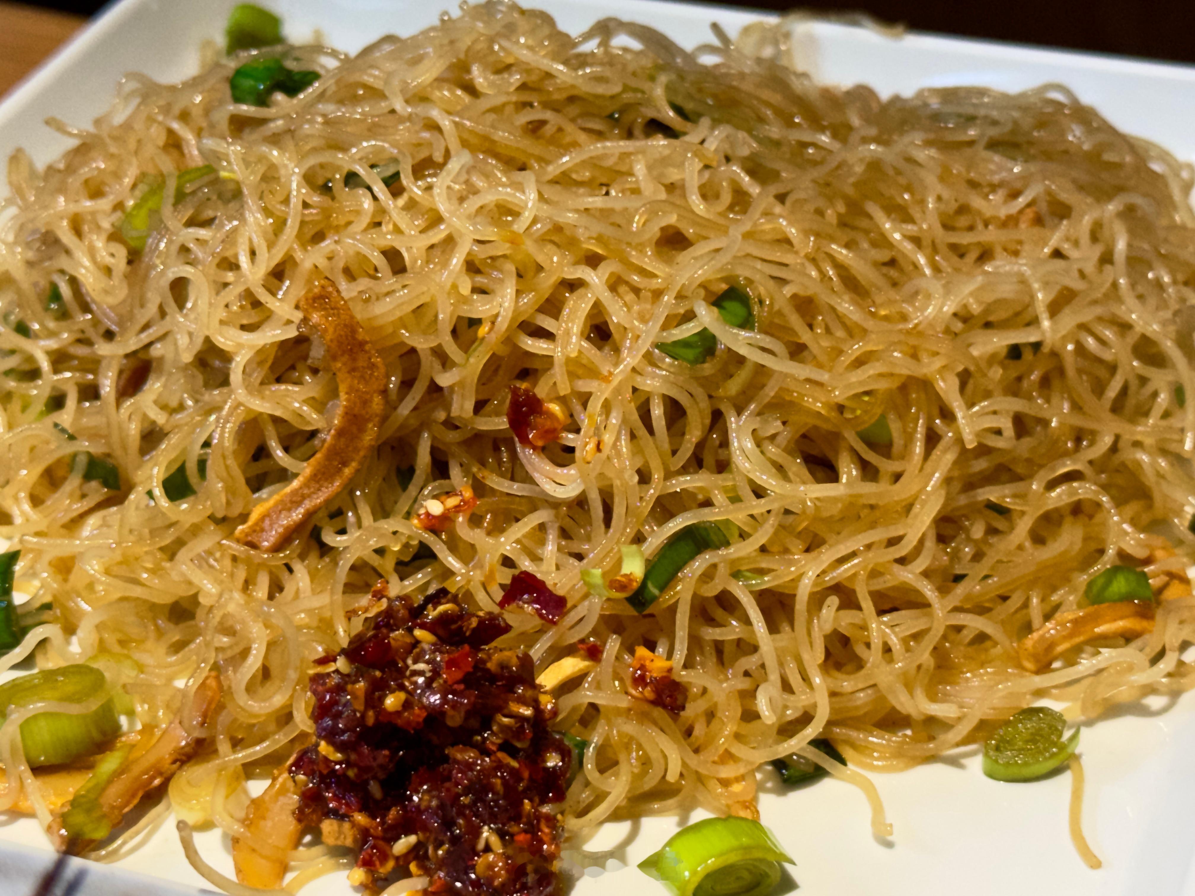 好几年没吃木屋烧烤了，今天想吃就去吃了，物价上涨了吧，感觉价格比以前贵了点，一个