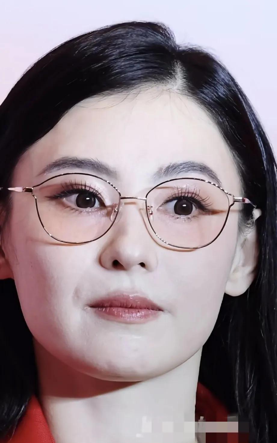 看到张柏芝这状态，平生最大的竞争对手终于也老了，