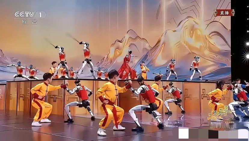 老美今晚怕是要彻底失眠了。看春晚的时候，原本以为又是那种笨拙的机器人在台上晃悠