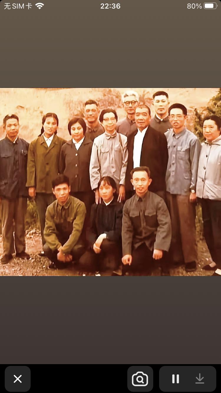 70年代，山西昔阳大寨虎头山的一张留影。