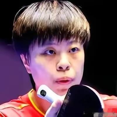 王艺迪这几天坐冷板凳确实让人看得憋屈，但说实话，这局面她自己也脱不了干系。想想她